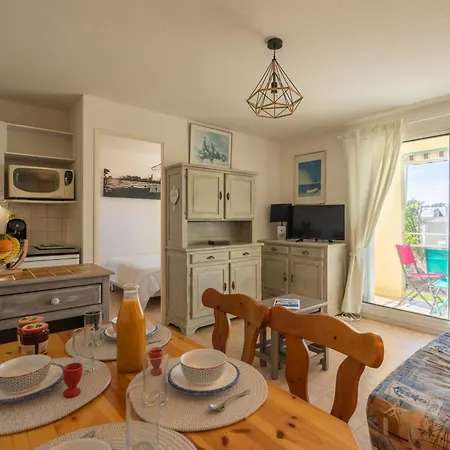 Apartment Le Yachting-2 By Interhome